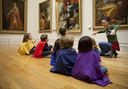 Les enfants au Musée du Louvre Les enfants au musée du Louvre